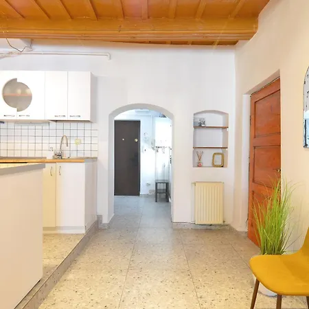 Charming - Heart Of Poarta Schei