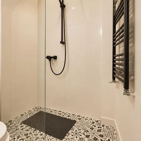 Charming - Heart Of Poarta Schei Apartment Brașov