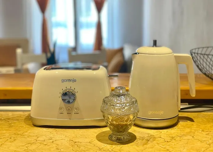 Charming - Heart Of Poarta Schei *